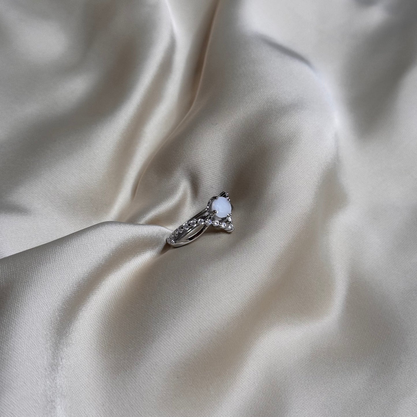 Emilia ring